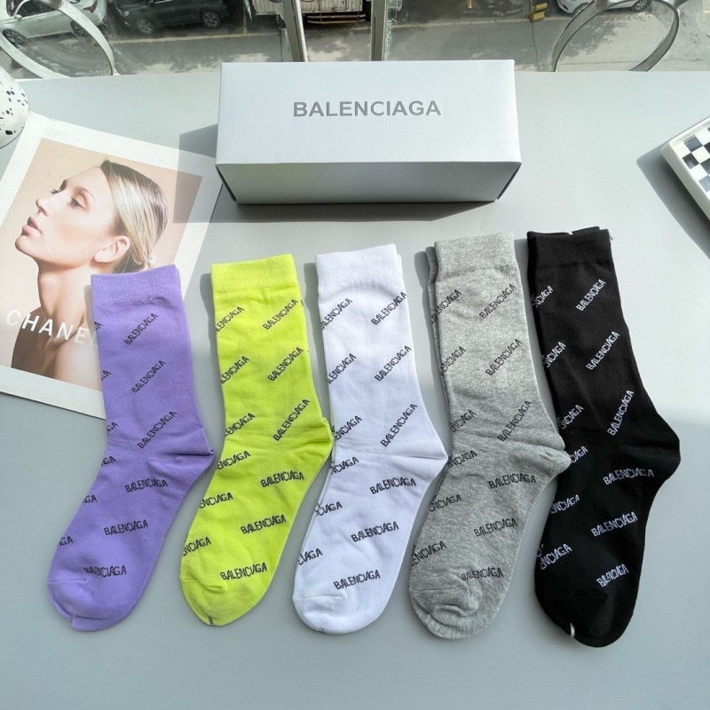 BALENCIAGA